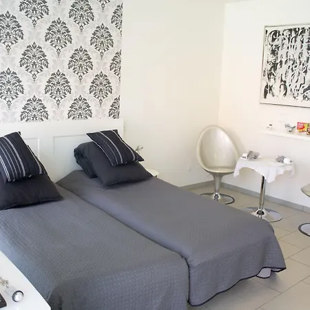 Coco Aps 3* אסביירג