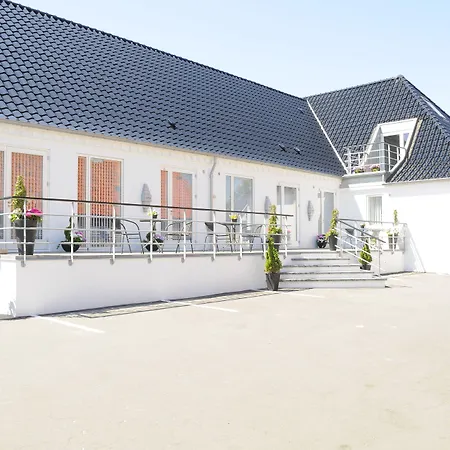 Coco Aps לינה וארוחת בוקר 3*